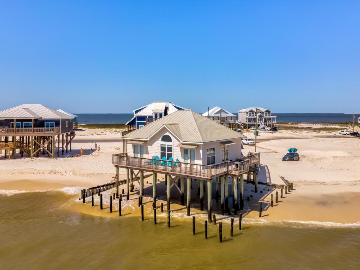 Villa Delphinus - Beachfront! And Pet Friendly! Feel The Ocean Breezed And Hear The Waves Lapping Right At Your Doorstep! Home ドーフィン・アイランド エクステリア 写真